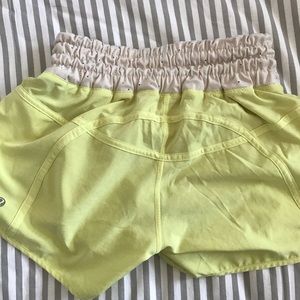 Lululemon run shorts size 4